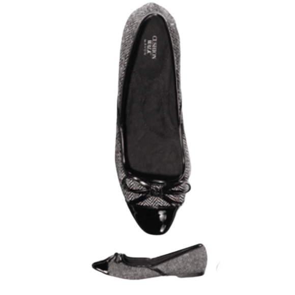 Avon Cushion Walk Herringbone Flats - Picture 2 of 6